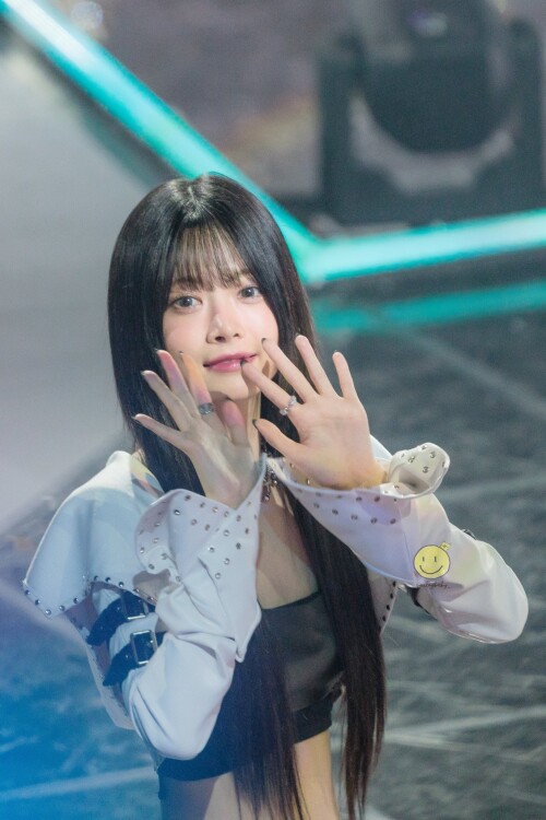 Smiley 1872459041630523830 3565a04fe47f4c021