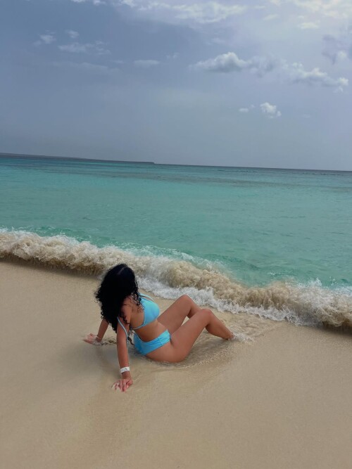 SnapInsta.to_518972257_18051128948566607_5935700076100175105_n50a6e48e22f5a17c