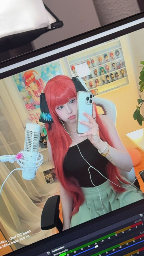 SnapTik-dot-Kim-2cc11d999fe222f9e3b2e2a981e99fce