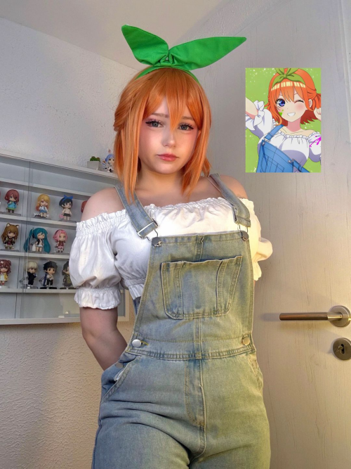 SnapTik-dot-Kim-3930fc7e486f51e0d63b4a63de92b5f1