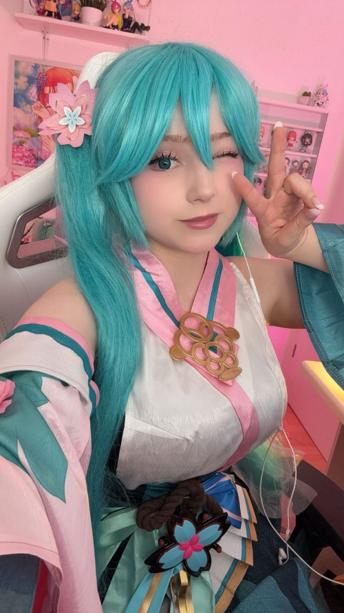 SnapTik-dot-Kim-ee332d9d8016d6c9eaff4207d97ec34d