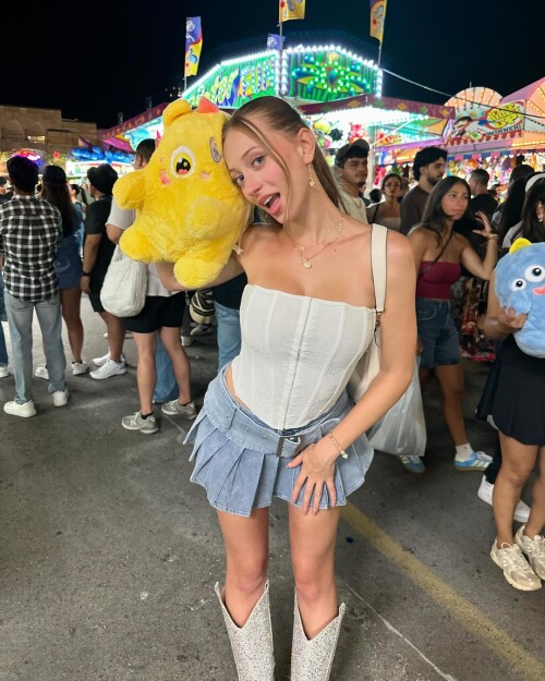 Snapinsta.app_458388145_3751441268432269_783554660303029484_n_10809706bca40348d9fb