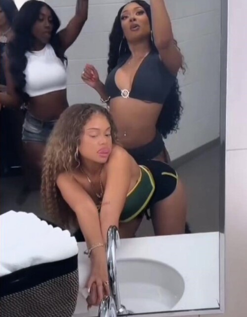 Snapshot 354132e3093b097b58bf