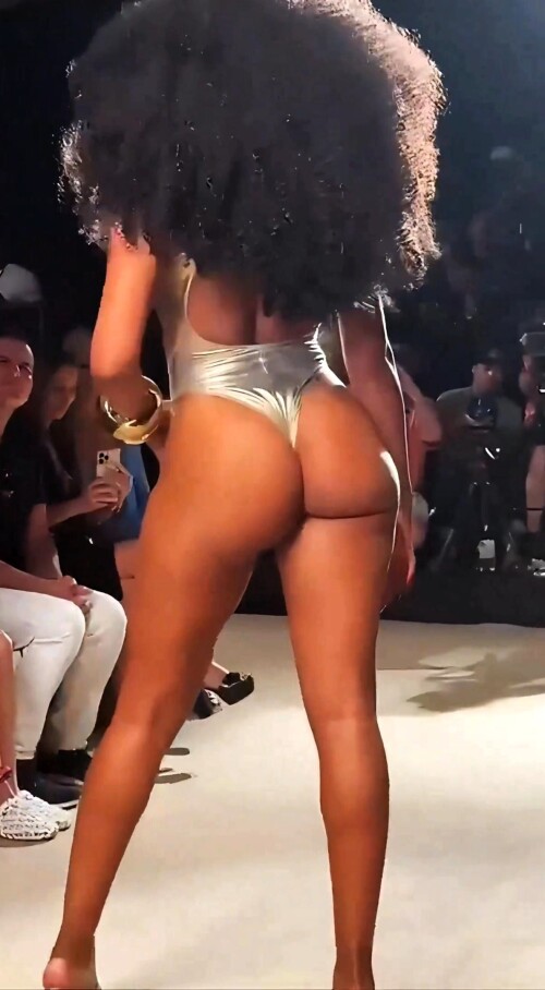 Snapshot 3772534be97807423de8b0e