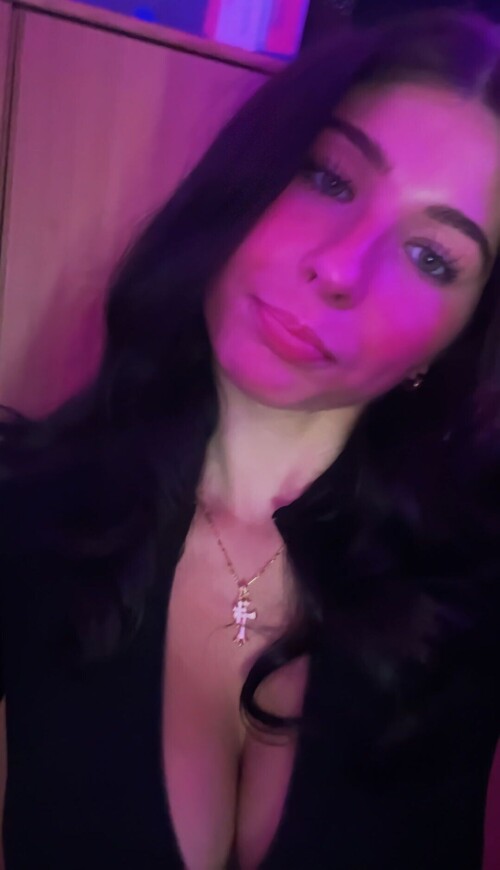 Snaptik.app 7295936318868049195120104c8080c9aa453