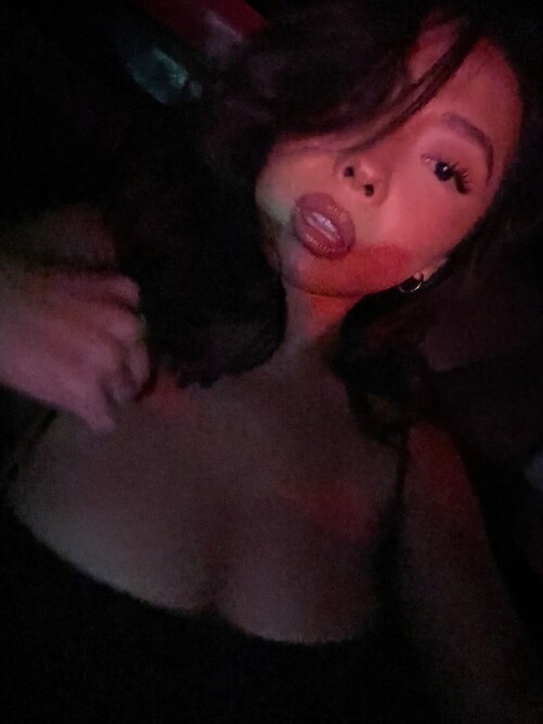 Snaptik.app 74138301296227812147f12b0f5fef75bc8b