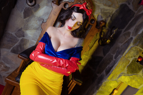 SnowWhite 11
