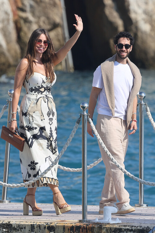 Sofia Vergara leaves the Eden Roc hotel with a friend during the Cannes Film Festival, Cap d'Antibes, France, 21 May 2025. Photo by ABACAPRESS.COM