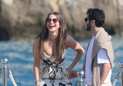 Sofia Vergara leaves the Eden Roc hotel with a friend during the Cannes Film Festival, Cap d'Antibes, France, 21 May 2025. Photo by ABACAPRESS.COM