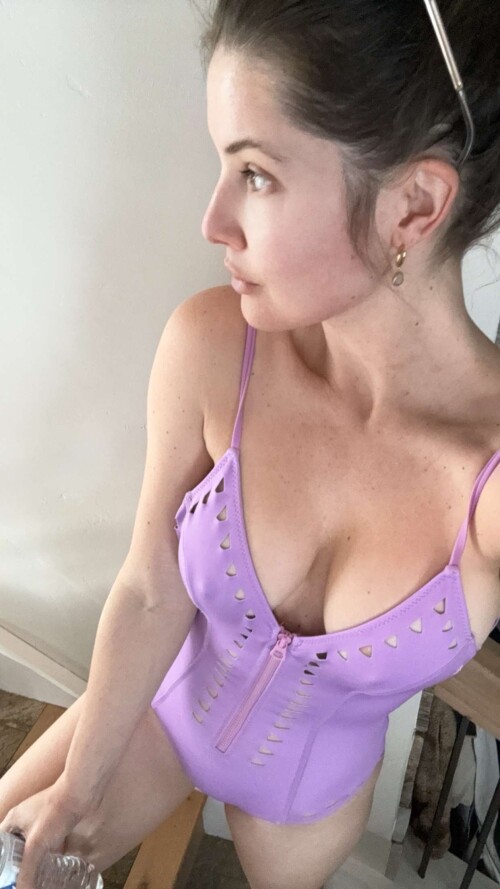 Solyptube View this Snap from Amanda Cerny on Snapchat 589b90d1b01f215d5