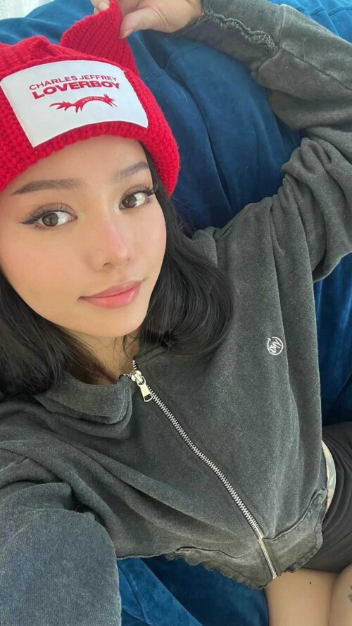 Solyptube View this Snap from Bella Poarch on Snapchat7ca82a7294f6a775