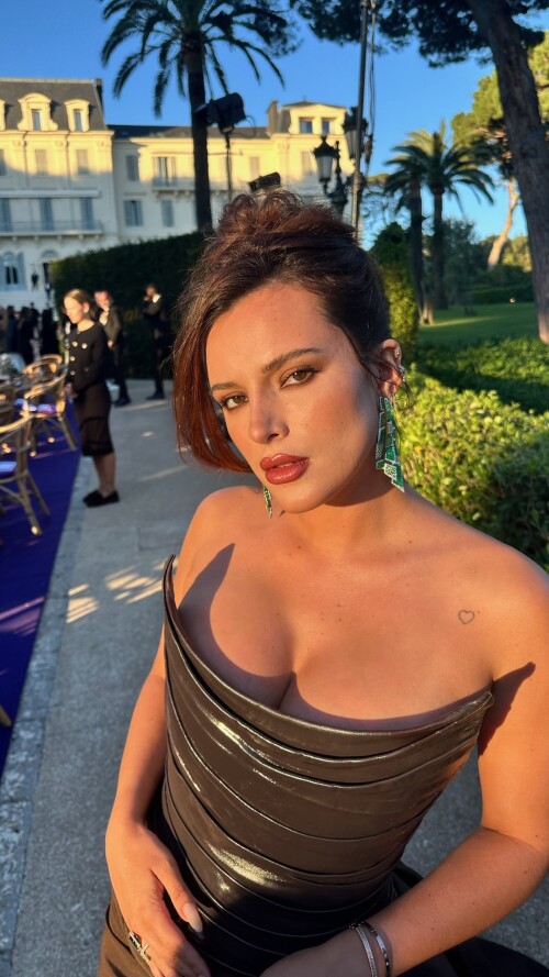 Solyptube View this Snap from Bella Thorne on Snapchat 181b883ab75aeef06b