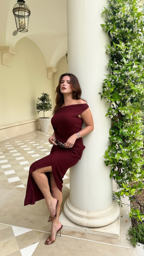 Solyptube View this Snap from Bella Thorne on Snapchat 7672375356386b6f33