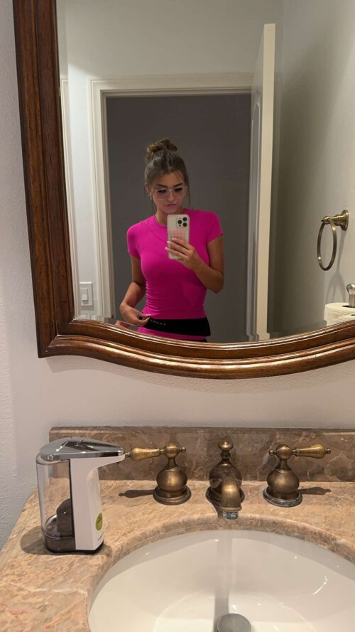 Solyptube View this Snap from Brooke Monk on Snapchat 471da0a5ec9d095833