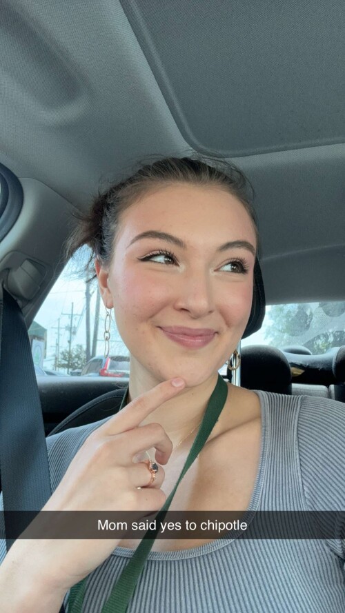 Solyptube View this Snap from Rachel Pizzolato on Snapchat 108df2ef1c74a27804