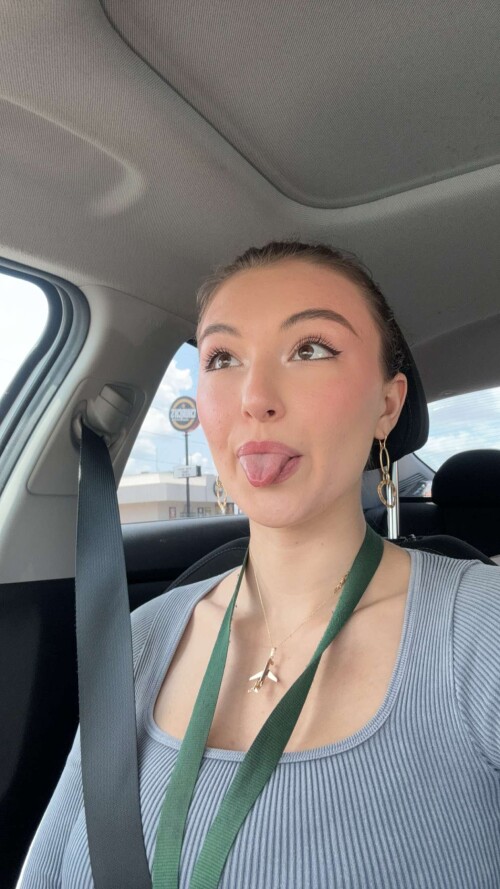 Solyptube View this Snap from Rachel Pizzolato on Snapchat 2d04fb5e1549d433f