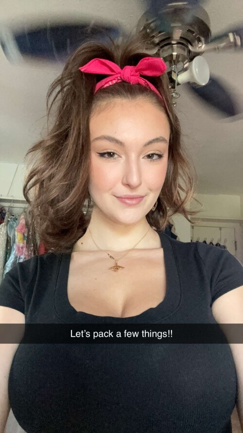 Solyptube View this Snap from Rachel Pizzolato on Snapchat 8da3d8bfbbf15edde