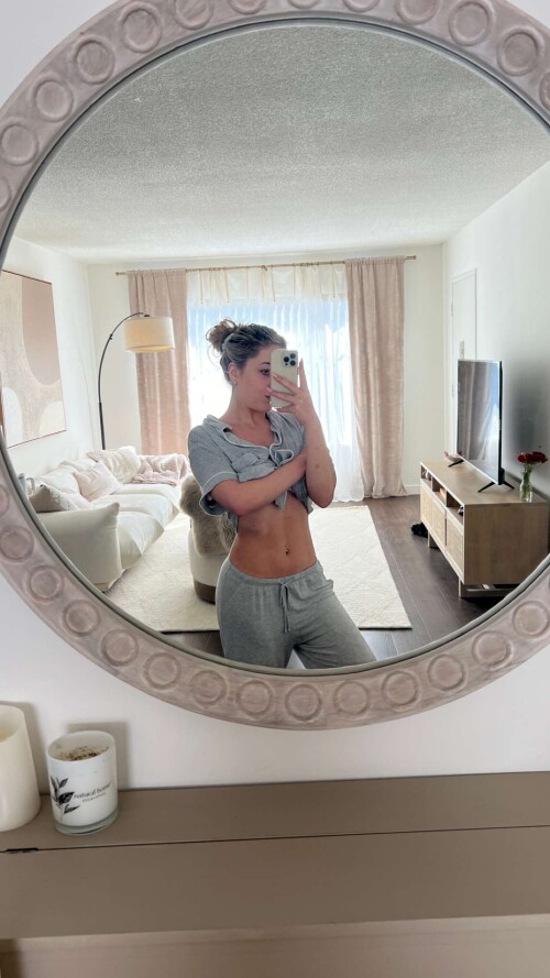 Solyptube View this Snap from scarlet on Snapchated9b8cb06644313e