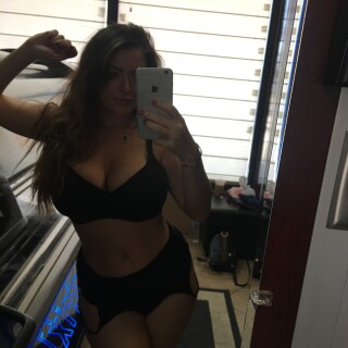 Sophie-Dee-334f16e05855bc6ab93