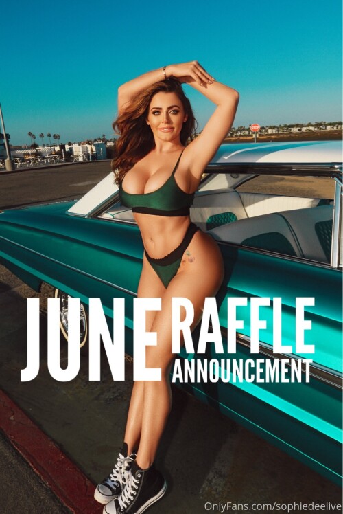 Sophie Dee 479bf7b8f1c119c9ab3