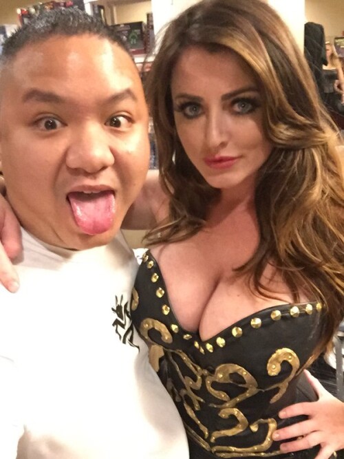 Sophie Dee 2350b5c85233a737c3c