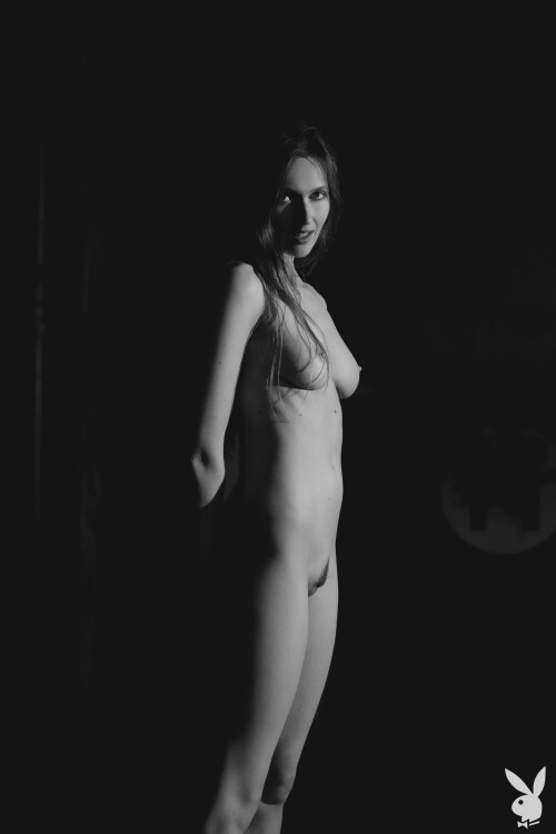 StacyCruz RivetingDisplay 31f1901980ac081c62