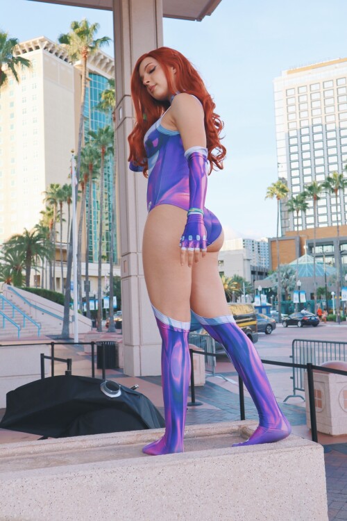Starfire Comic Con Phat 4