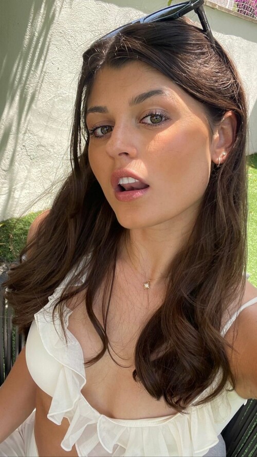 Stories Instagram 750x750 81e48e4d 1338 4573 867a 911d4f73caff