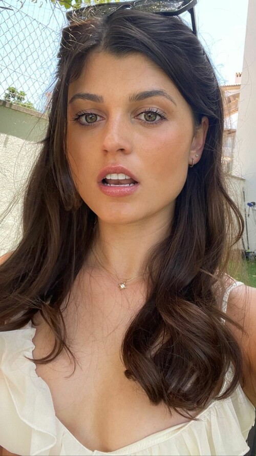 Stories Instagram 750x750 b9affbfc af54 4a2d 9902 afdf63a0b31d