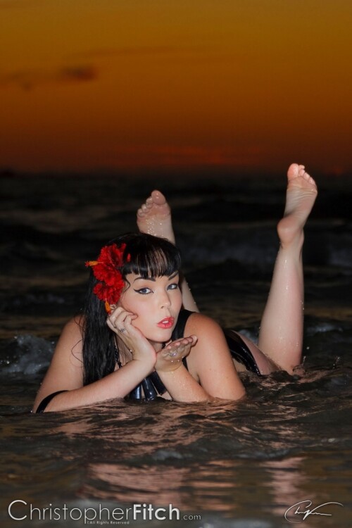 Suzy Berhow Feet 998277