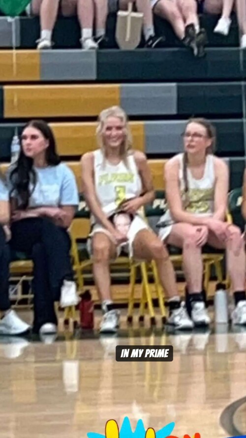 Sydney Thomas 45337a1cc1f3c6280