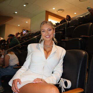 Sydney-Thomas-4ea5acac0e617516a