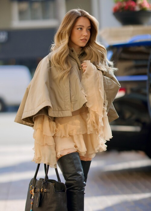 Sydney Sweeney Out in Beverly Hills 08 09 2024 5 6470b739550c292d