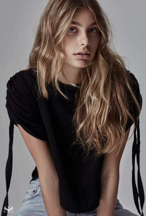 THEFACE02
