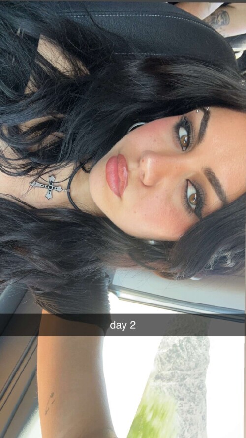 TKz2yMVivsmC3dUNzLiAq.10235e621f1821df75f6