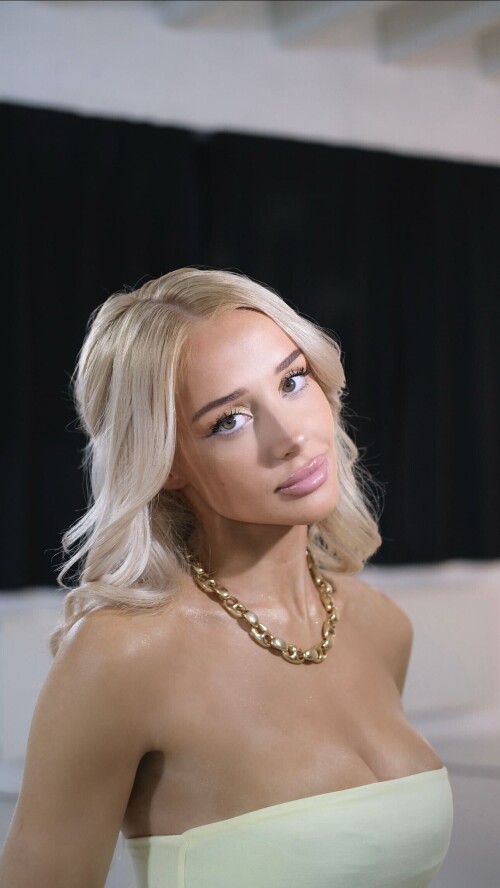 TOPaazQ2f4exzAR2t8r4M.1023c029d7f6f3c5ed44