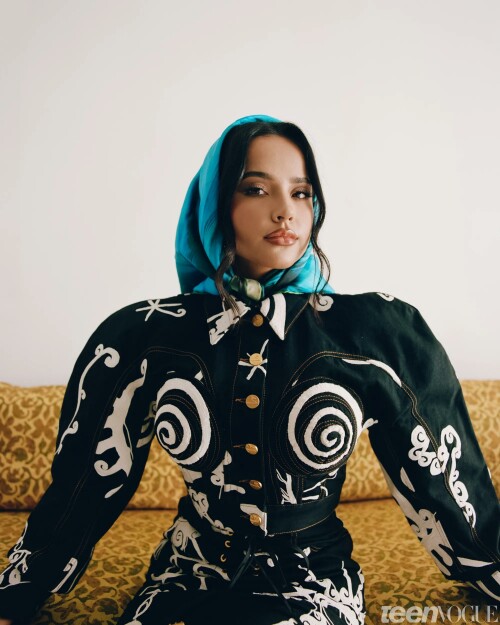 TV BeckyG September Cover 03