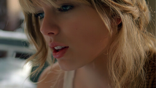 Tay 5051a62a3405f7712