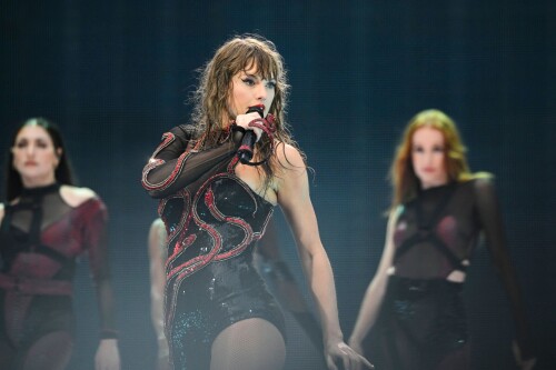 Taylor Swift The Eras Tour in Hamburg 07232024 18 747d28bd30f60f94