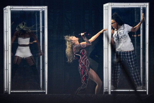 Taylor Swift The Eras Tour in Hamburg 07232024 9 aa93aa5261e1673d