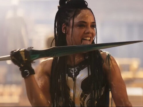 Tessa Thompson Valkyrie Licking Thor Love and Thunder Film 1424x1068cfff0fc15f7a4a0a