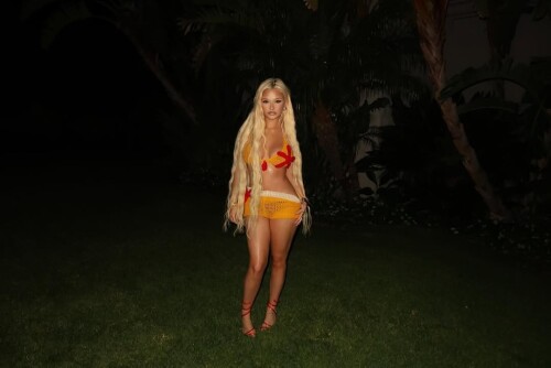 The Night Is Young 82638722d939c601