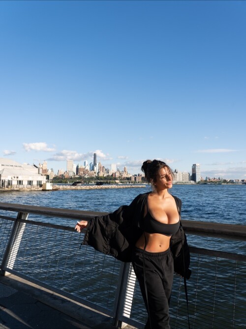 The big Apple got a twin 680d27ba2bfffdd04