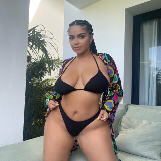 TheRealRebeccaJ-Images-164c3f7ac384c5528da