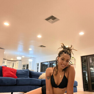 TheRealRebeccaJ-Images-232e9fc69394b8559d2