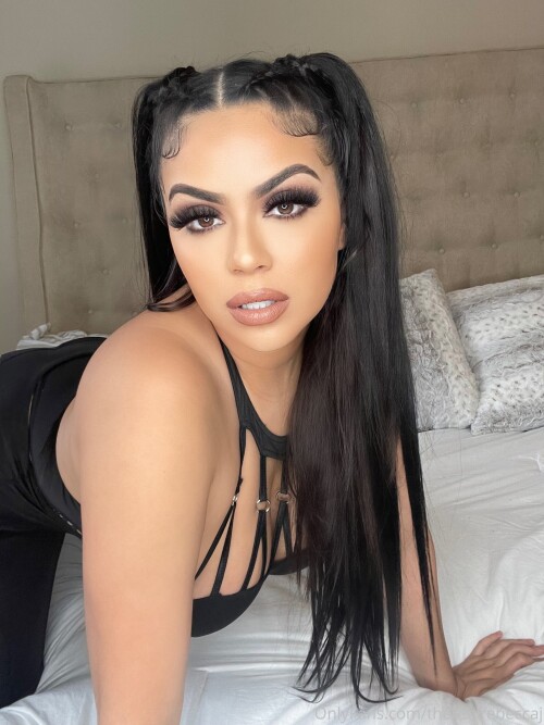 TheRealRebeccaJ Images 362bd7c84d4290693a2