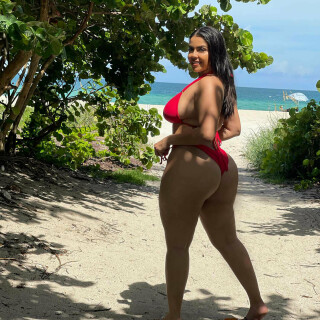 TheRealRebeccaJ-Images-445dd6d9a8e62219fd7