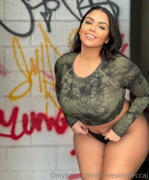 TheRealRebeccaJ Images 458b7bd140c9fe7ab61