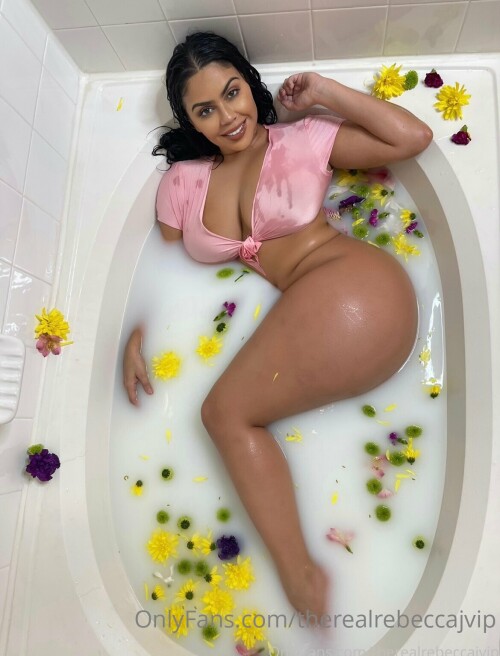 TheRealRebeccaJ Images 644acbe6141091108f1
