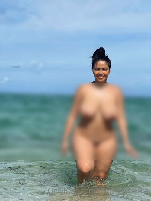 TheRealRebeccaJ Images 699a03bdd5bc913659d